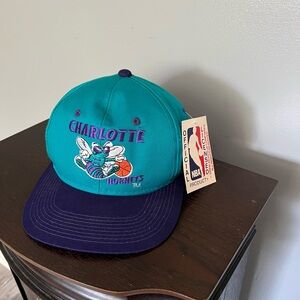 Vintage Charlotte Hornets basketball hat
